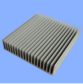 Τελειωμένος μύλος αργιλίου Heatsink λαμπτήρας/φως εξώθησης οδηγημένος σχεδιαγράμματα με CNC την κατεργασία