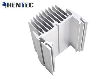 Ασήμι σχεδιαγραμμάτων εξώθησης Heatsink θερμαντικών σωμάτων αργιλίου/αργιλίου που υποβάλλεται σε ανοδική οξείδωση