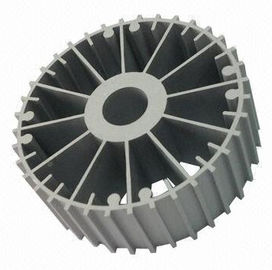 CNC που επεξεργάζεται τα σχεδιαγράμματα 6063-T5 εξώθησης Heatsink αργιλίου για τις μηχανές στη μηχανή