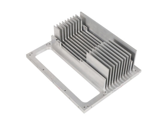 6061 σχεδιαγράμματα εξώθησης Heatsink αργιλίου για το πιό δροσερό/ηλεκτρικό θερμαντικό σώμα νερού/την αυτόματη βιομηχανία