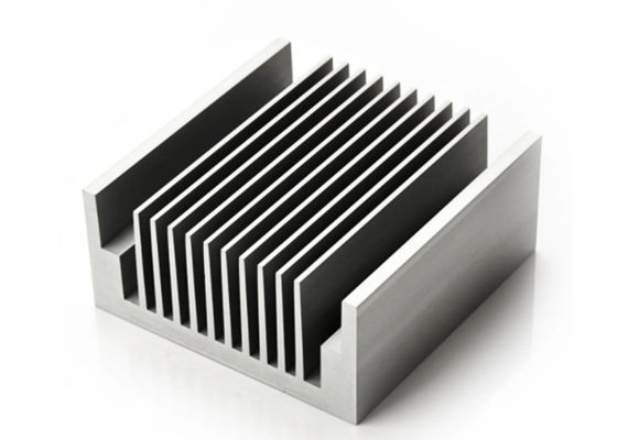 6005 σχεδιαγράμματα εξώθησης Heatsink αργιλίου με Punching/τη διάτρυση