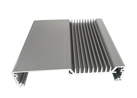 Βιομηχανικός υπολογιστής 6063 εξώθηση Heatsink συνήθειας αλουμινίου